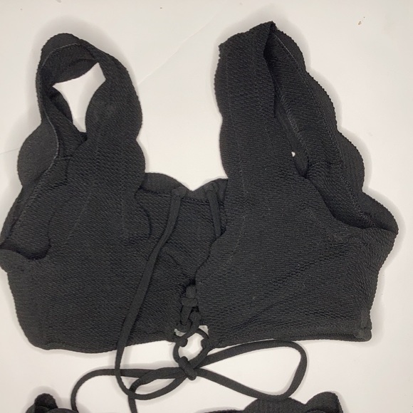 Amazon Essentials Two Piece Bathing Suit (Size S) - Picture 5 of 9